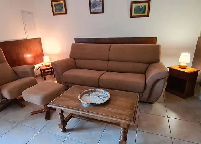 Le Poulailler De La Chayrie * Lacapelle-Marival