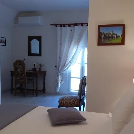 Tatil Evi Le Poulailler De La Chayrie *